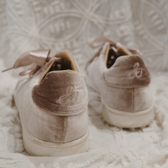 Sam Edelman Mauve Pink Velvet Sneakers - Picture 3 of 4